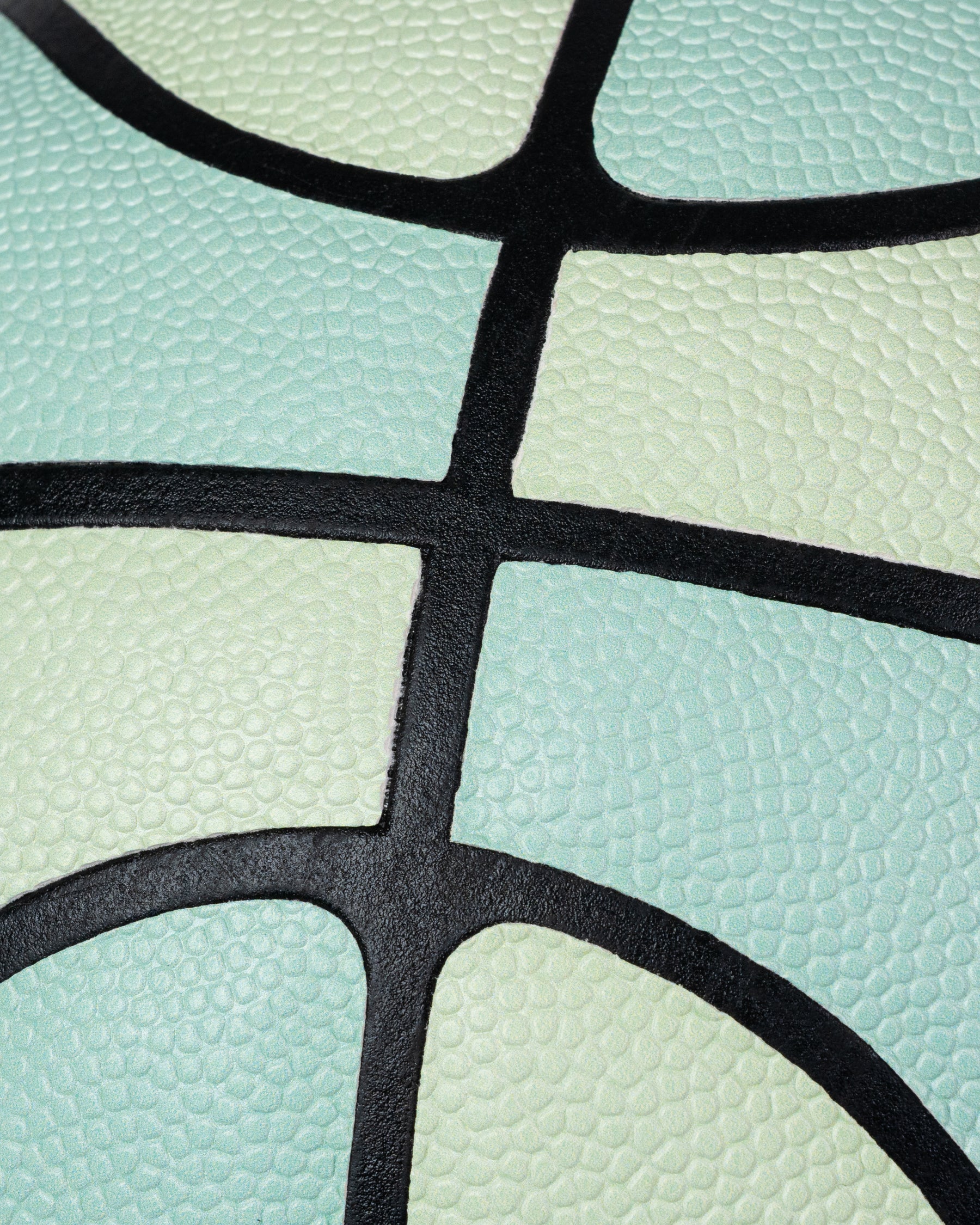 EE® New York Basketball