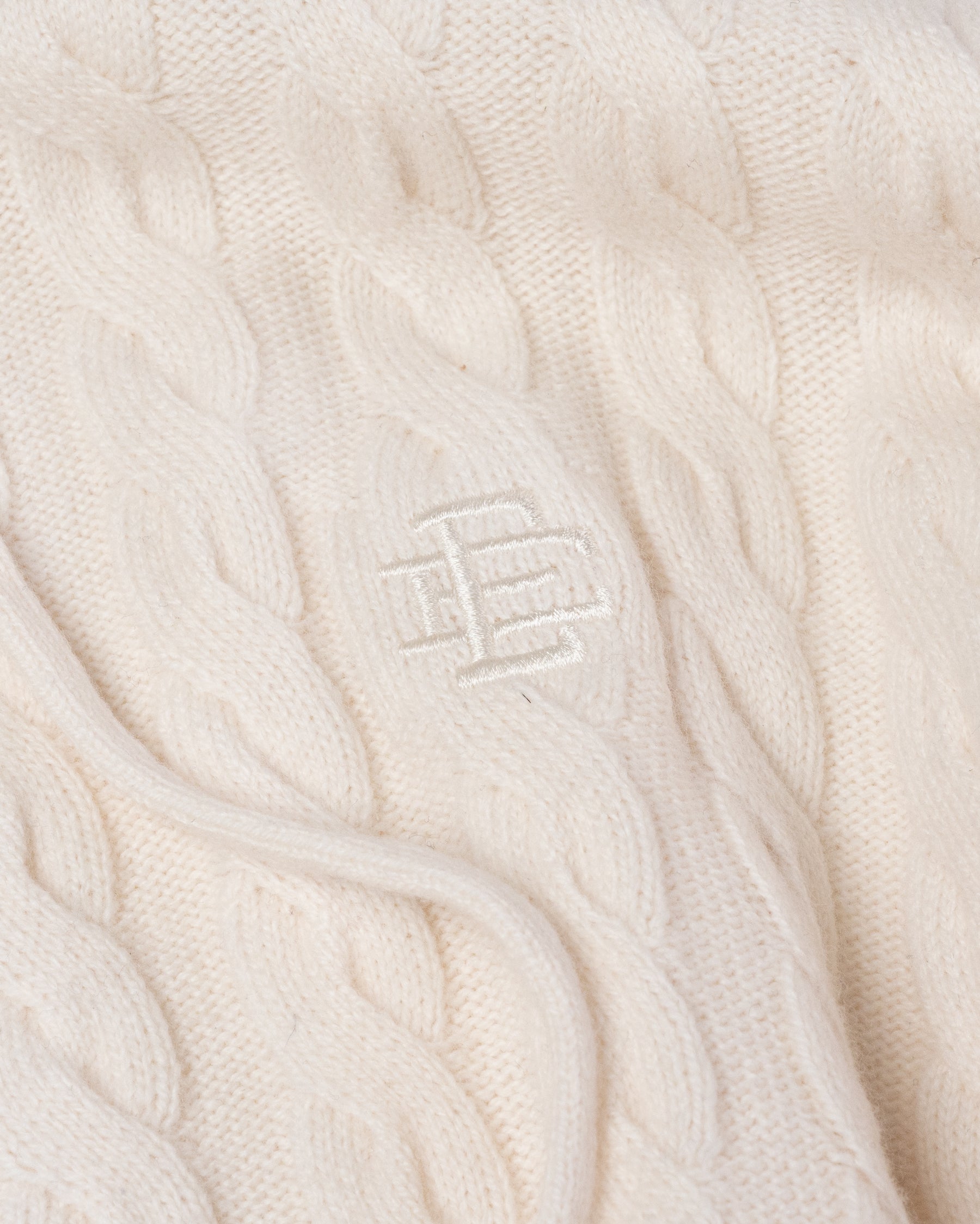 EE® Cable Knit Zip-Up