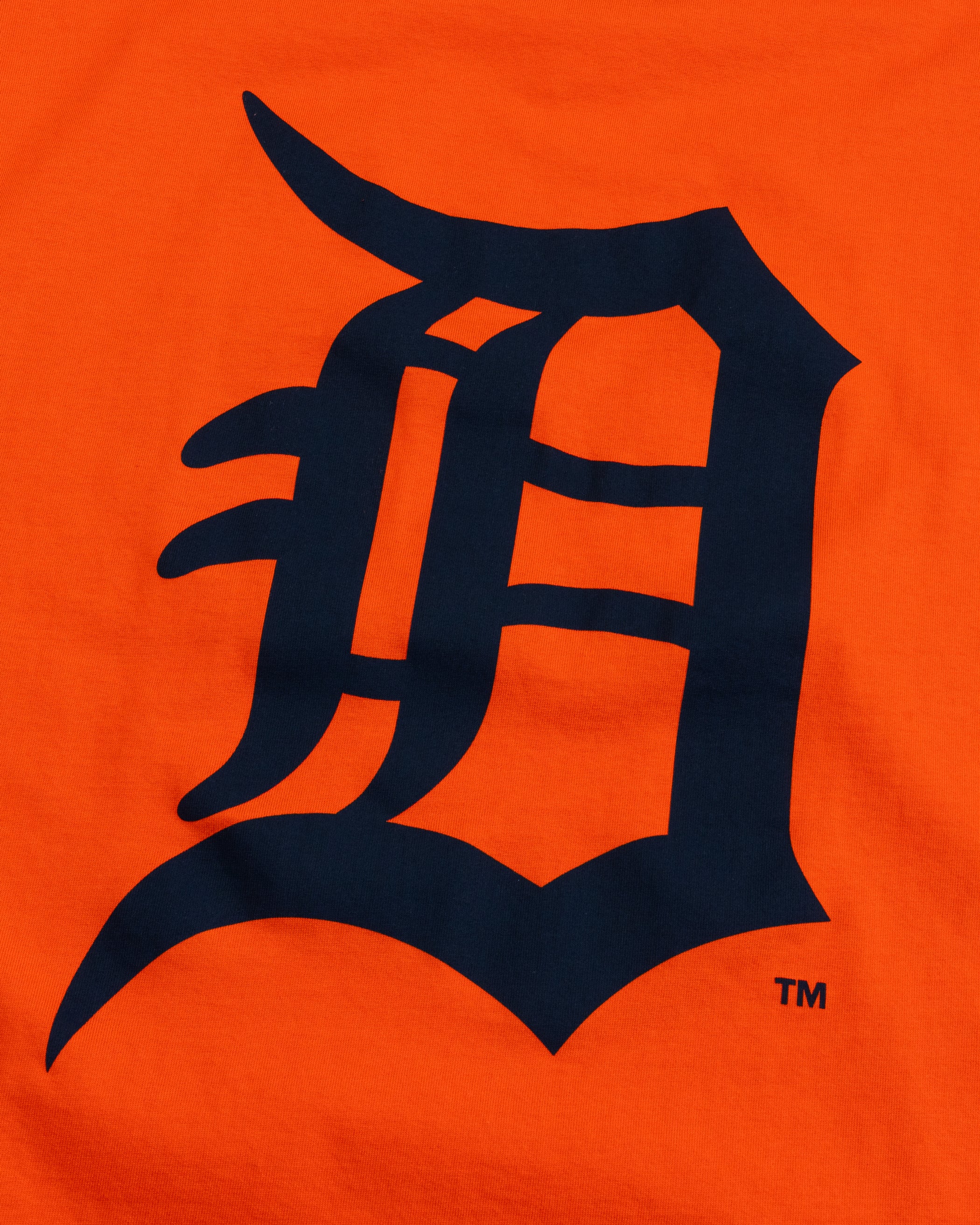EE® Tigers T-Shirt