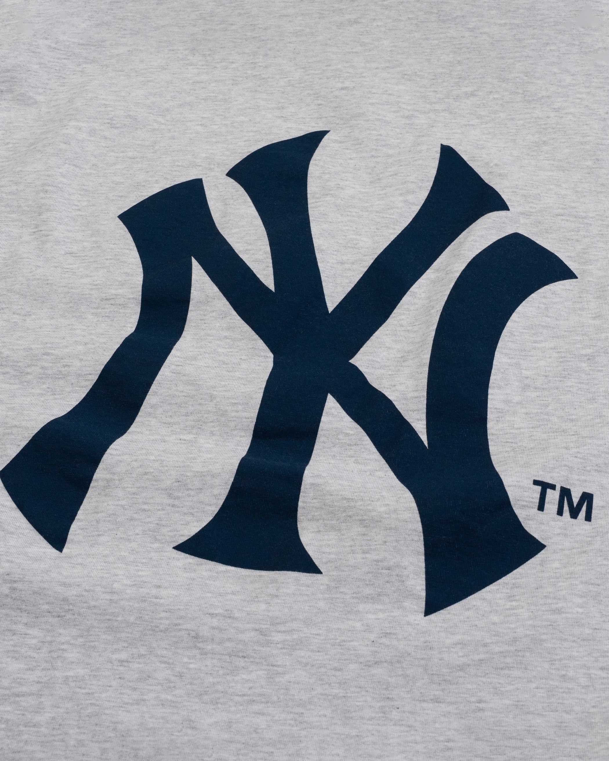 EE® Yankees T-Shirt