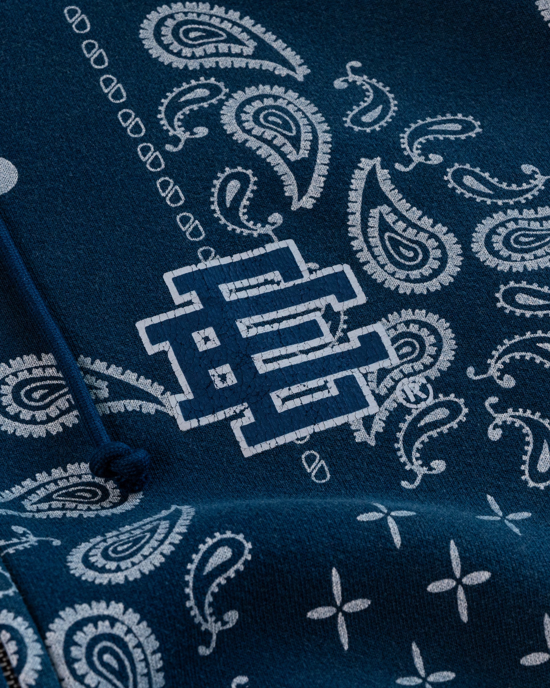 EE® Paisley Zip-Up
