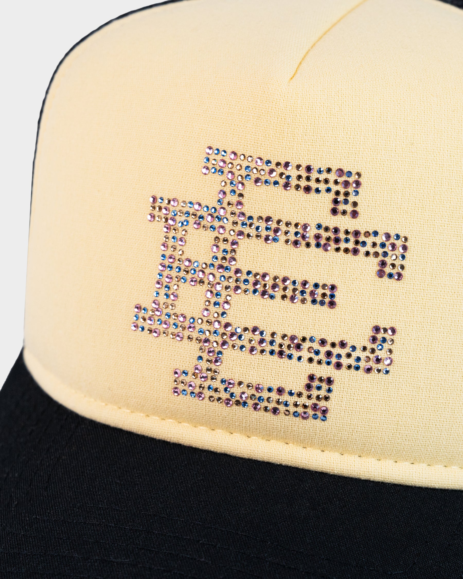EE® Swarovski Trucker