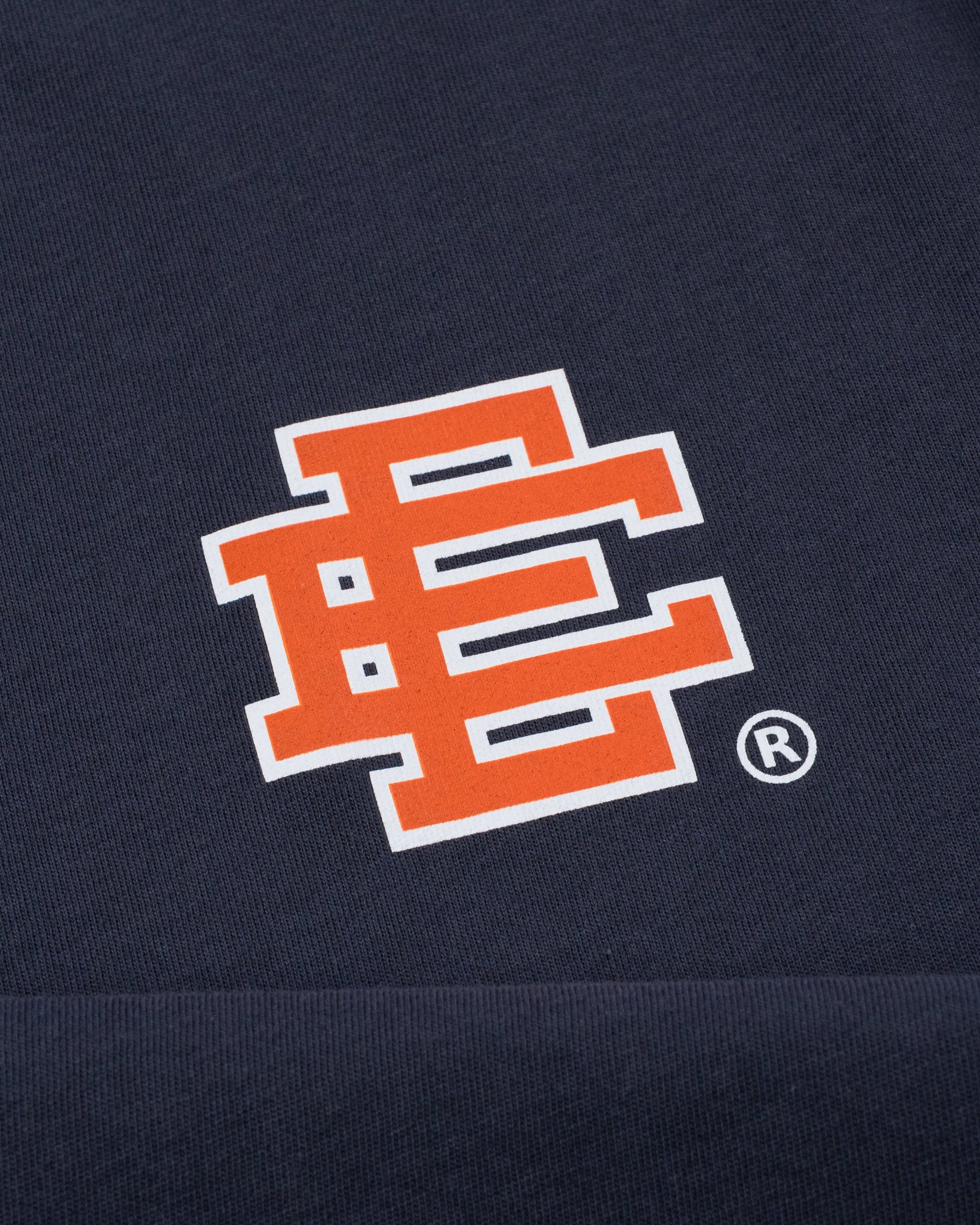 EE® Basic T-Shirt