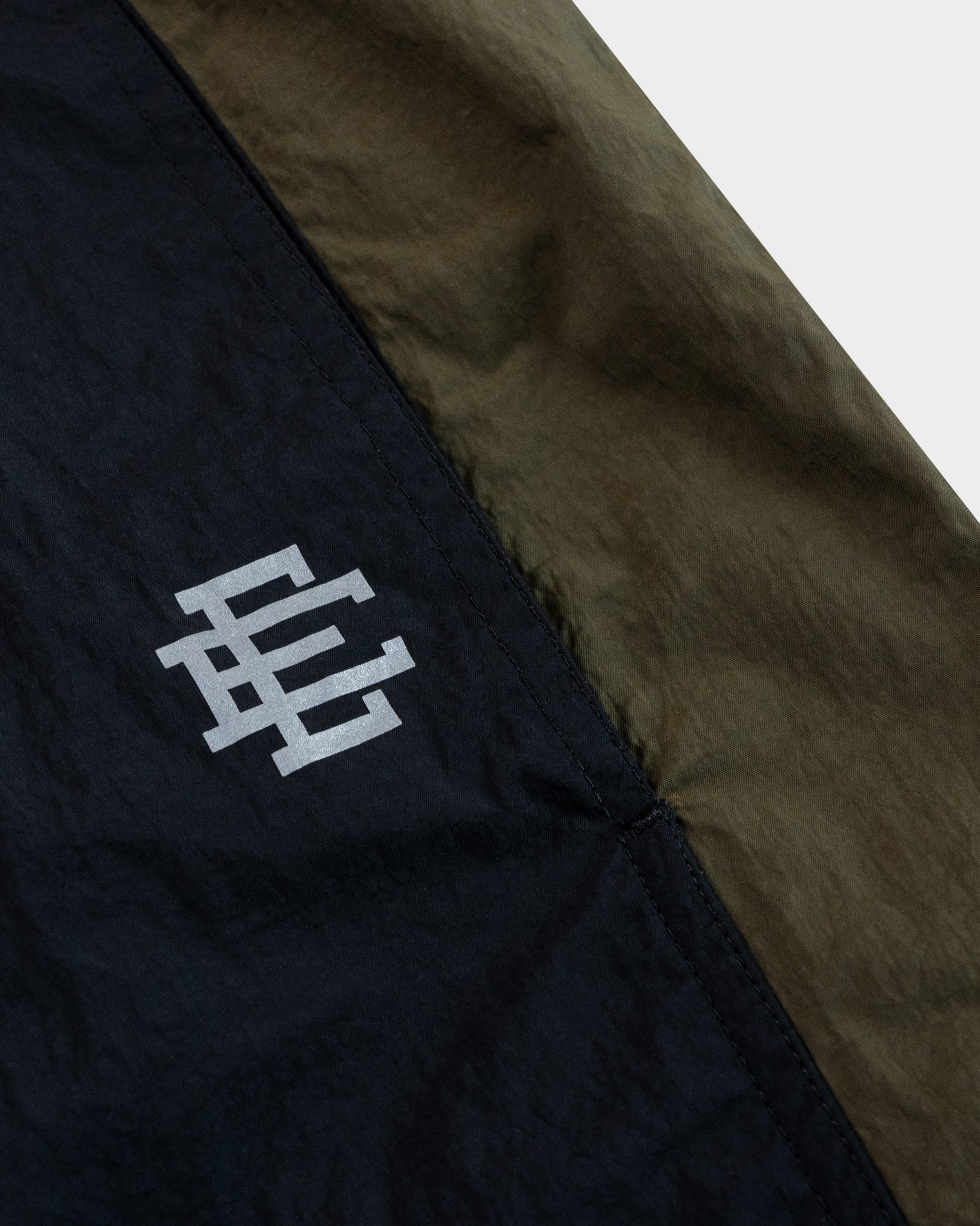1517235_00.png.png