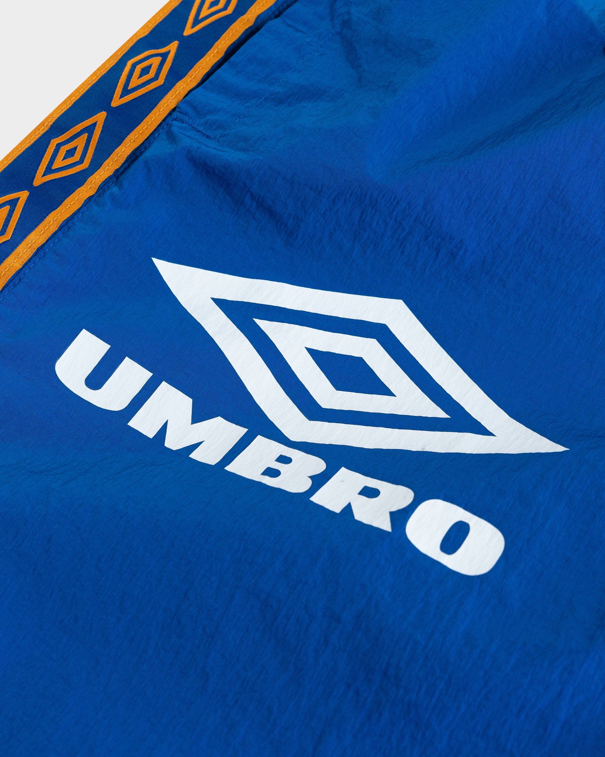 EE® Umbro Track Pant