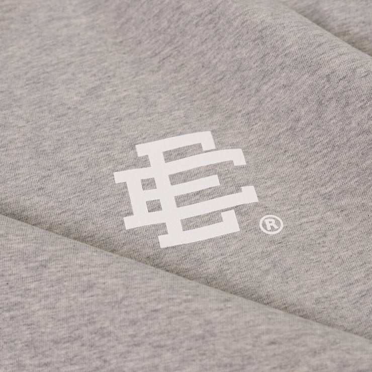 EE® Basic T-Shirt